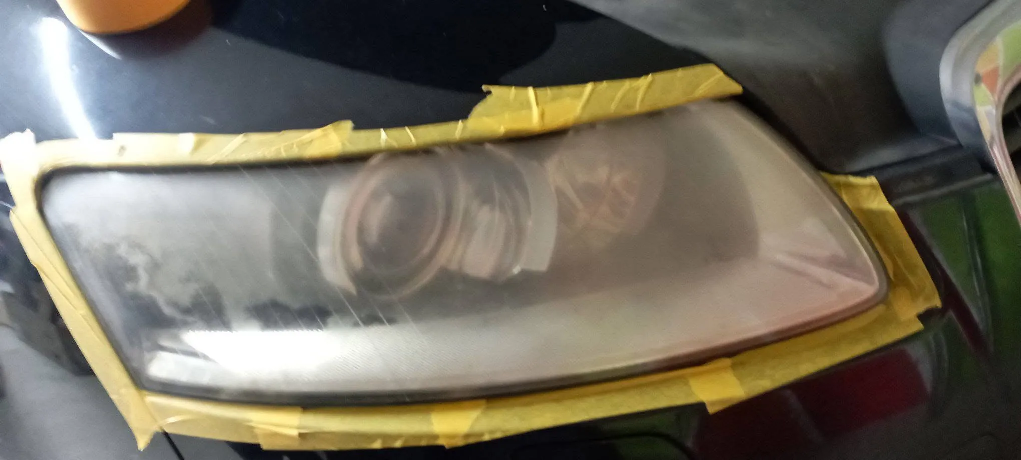 Fényszóró polírozás